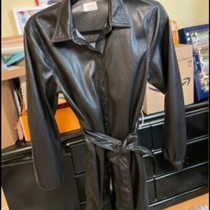 Black Aritzia dress. Worn once. Size XS asking $80 Original price $168 + tax.